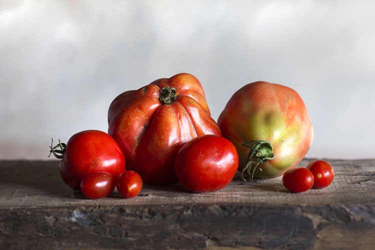 20230720-Heirloom-Tomatoes-750x500